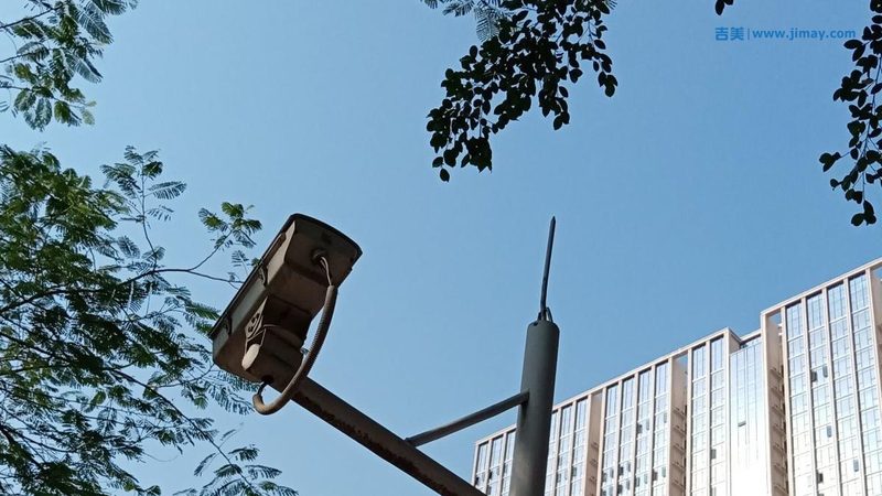 道闸防砸：雷达与红外技术的较量**